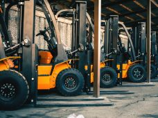 peluang sewa forklift